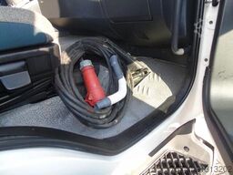 Volvo FL 14.210 + ATP/FRC + CARRIER + LIFT + EURO 6