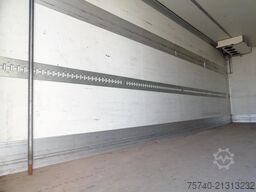 Schmitz Cargobull 2 AXLE + CARRIER + DHOLLANDIA LOADLIFT