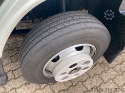 FUSO Canter 9C18 Koffer mit Ladebordwand