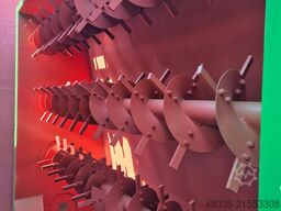  Aufgabe-/Dosierbunker