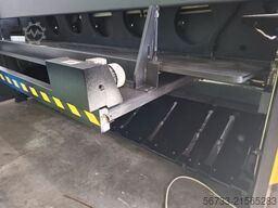 AMADA GXII 840  4000 x 8 mm