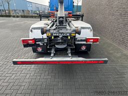 Scania R580 V8 6X4 HAAKARM + ATLAS  AK 172.3E KRAAN/KR...