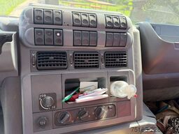 IVECO TRACKER AD 190T36 W 2-Achs Allradkipper Kran Atl