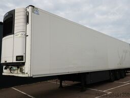 Schmitz Cargobull 3 AXLE FRIGO TRAILER WITH CARRIER VECTOR