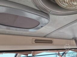 SETRA Kässbohrer Setra S 7