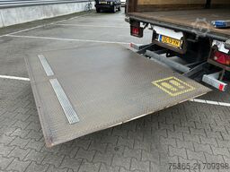 Krone / Hertoghs 01 / City / Curtainside / Loadlift 2...