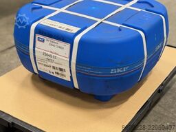 SKF Explorer Spherical Roll 23040 CC/W33