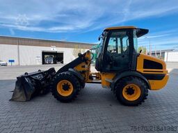 JCB 409 SV / nur 2.496h / Klima Klappschaufel Gabel