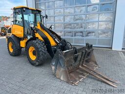 JCB 409 SV / nur 2.496h / Klima Klappschaufel Gabel