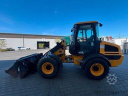 JCB 409 SV / nur 758h! / Klappschaufel / Gabel