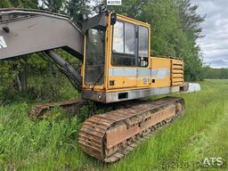 Volvo EC230B crawler excavator w/ digging bucket