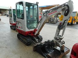 Takeuchi TB 216 mit POWERTILT