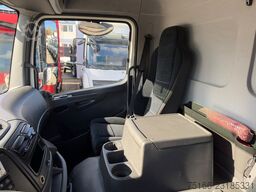 MERCEDES-BENZ ATEGO 1524 L Kühlkoffer 7,25 m LBW 2 T*Klima