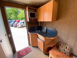 MERCEDES-BENZ Atego 8180 4-5  Pferde  Wohnung