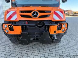 Mercedes-Benz Unimog U 430 mit Jotha Absetzer CombiCon 5018