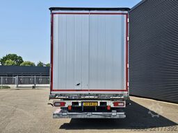 Schmitz SCB*S3 / TAIL LIFT -LBW / LIFT AXLE