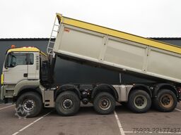 MAN TGS 49.460 10x8 tipper 393.000km