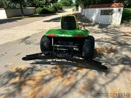 John-Deere 1200A Bunkerharke Motorrechen