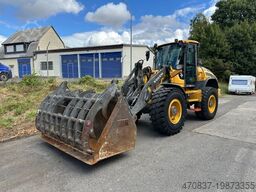 VOLVO L 50 H / Waage WK 60 / Schnellwechsler