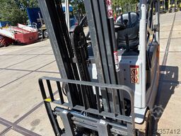 Still RX 50-15 1500kg Triplo / sideshift