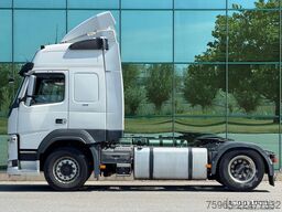 VOLVO FM 370 EURO 6 SPOILERS SMART TACHO 2X TANKS TOP