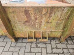  Container flat