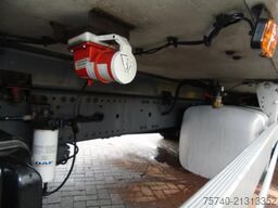 DAF CF 290 + CARRIER + LOADLIFT