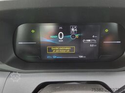Renault Master E-TECH 87 KWH FWD EL - 4 TON'S CHASSIS /...