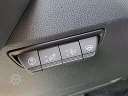 Renault Master E-TECH 87 KWH FWD EL - 4 TON'S CHASSIS /...