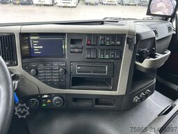 Volvo FM 370 Globetrotter / 960 dkm / 2 Tanks / Full ...