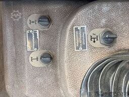 MERCEDES-BENZ 1222 AF 4x4 ALLRAD/Feuerwehr /Pumpe