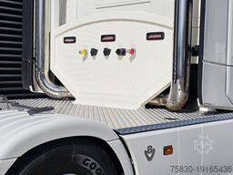 Scania T660 V8 6x4 TORPEDO / HAUBER / SHOW TRUCK