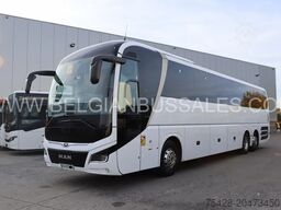 MAN LION'S COACH R08
