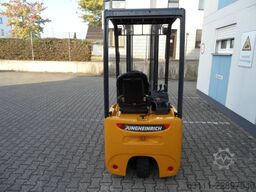 Jungheinrich EFG 115 - Freisichtmast