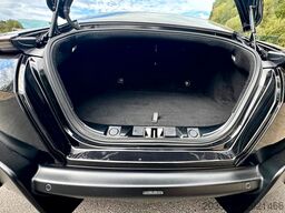 FERRARI Roma Coupe Schwarz