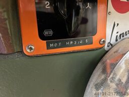 SCM T 100