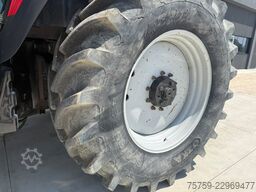 Massey Ferguson 8240 Schlepper Jahr 1997