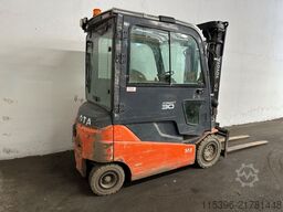 Toyota 8FBMT30 - TRIPLEX 5 m