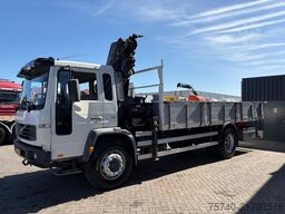 Volvo FL220 + HIAB 220 C-5 + REMOTE + LOW KM