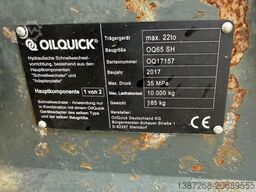 LIEBHERR A914 Compact / 2017 BJ / 9.979 H / OilQuick