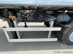 WIELTON Bulk Master 3-Achs-Kippsattelauflieger 47 cbm