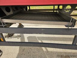 SCHMITZ CARGOBULL Tiefkühler City, 2. Achse drehbar, Carrier 1550