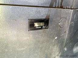 Hyundai HX520AL