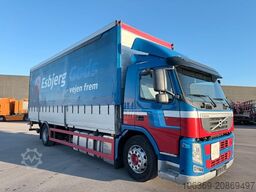 VOLVO FM 330 4x2 7,7 m Curtainsider and Taillift