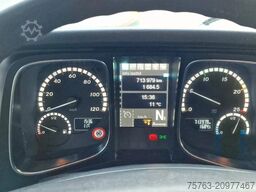 Mercedes-Benz Actros 2646 6x2 - Isolated box with sidedoors -...