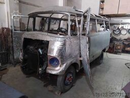 MERCEDES-BENZ Vorgänger Sprinter O 319 Samba mit Faltdach AC