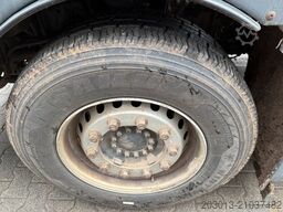 MAN TGX 26.440 Abrollkipper HYVA 20.60.S