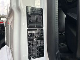 MAN TGS 35.520 OPEN LAADBAK MET EFFER iQ.1400 HP-9 ...