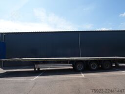 Pacton 3 axle Flatbed trailer with twistlocks