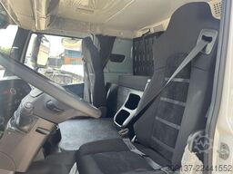 IVECO T-Way AT720T47WT H 6x6 Tractor Head